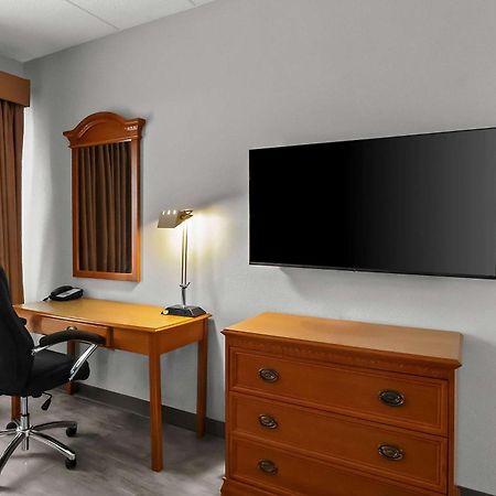 Quality Inn & Suites Cvg Airport Эрлангер Экстерьер фото